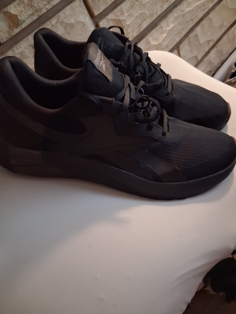 Reebok Men's Black Lightweight Training Shoes
